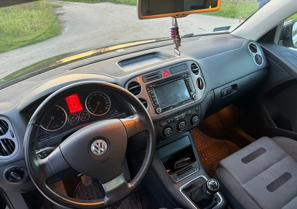 Volkswagen Tiguan cena 34500 przebieg: 330000, rok produkcji 2008 z Kisielice małe 529